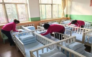 中班下保育员工作计划8篇