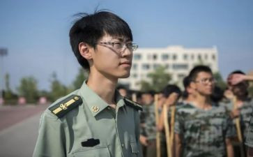 小学优秀辅导员事迹8篇