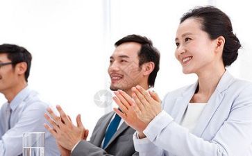 领导年终总结报告6篇
