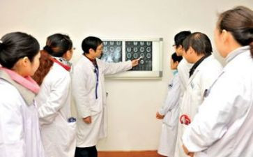 内科医师的述职报告6篇