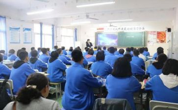 八年级学生励志演讲稿7篇