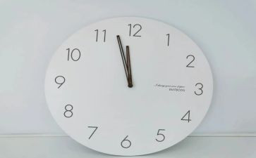 认识时钟幼儿园大班教案8篇