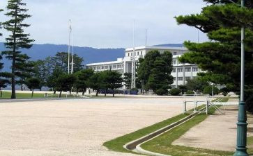 校内安全教育教案8篇