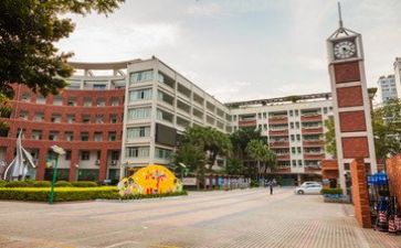领导进学校讲话稿7篇