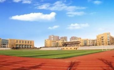 在学校的年终总结通用6篇