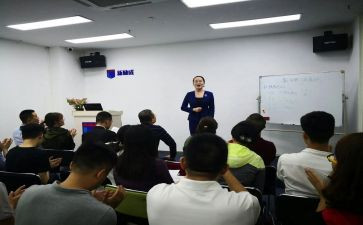 培训学校的年度工作计划8篇