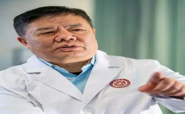 某医院院长述职报告8篇