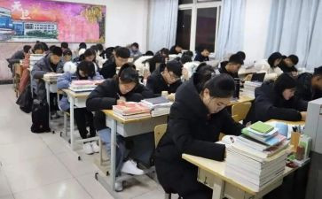 在校证明申请书8篇