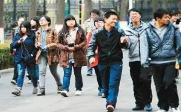 在校大学入党申请书7篇