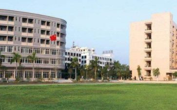 职高学期自我鉴定6篇