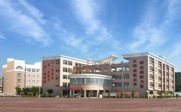 职校毕业鉴定表的自我鉴定优秀8篇