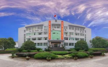 职校自我鉴定优秀5篇