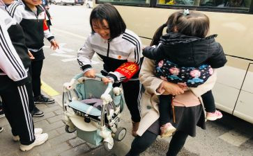 村助人为乐模范事迹材料5篇