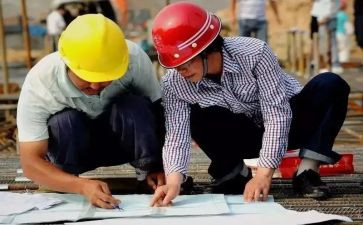 学校的校长总工作报告8篇